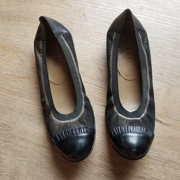 Anyi Lu Women's Size 7 Black Leather Ballet Flats - Picture 1 of 10
